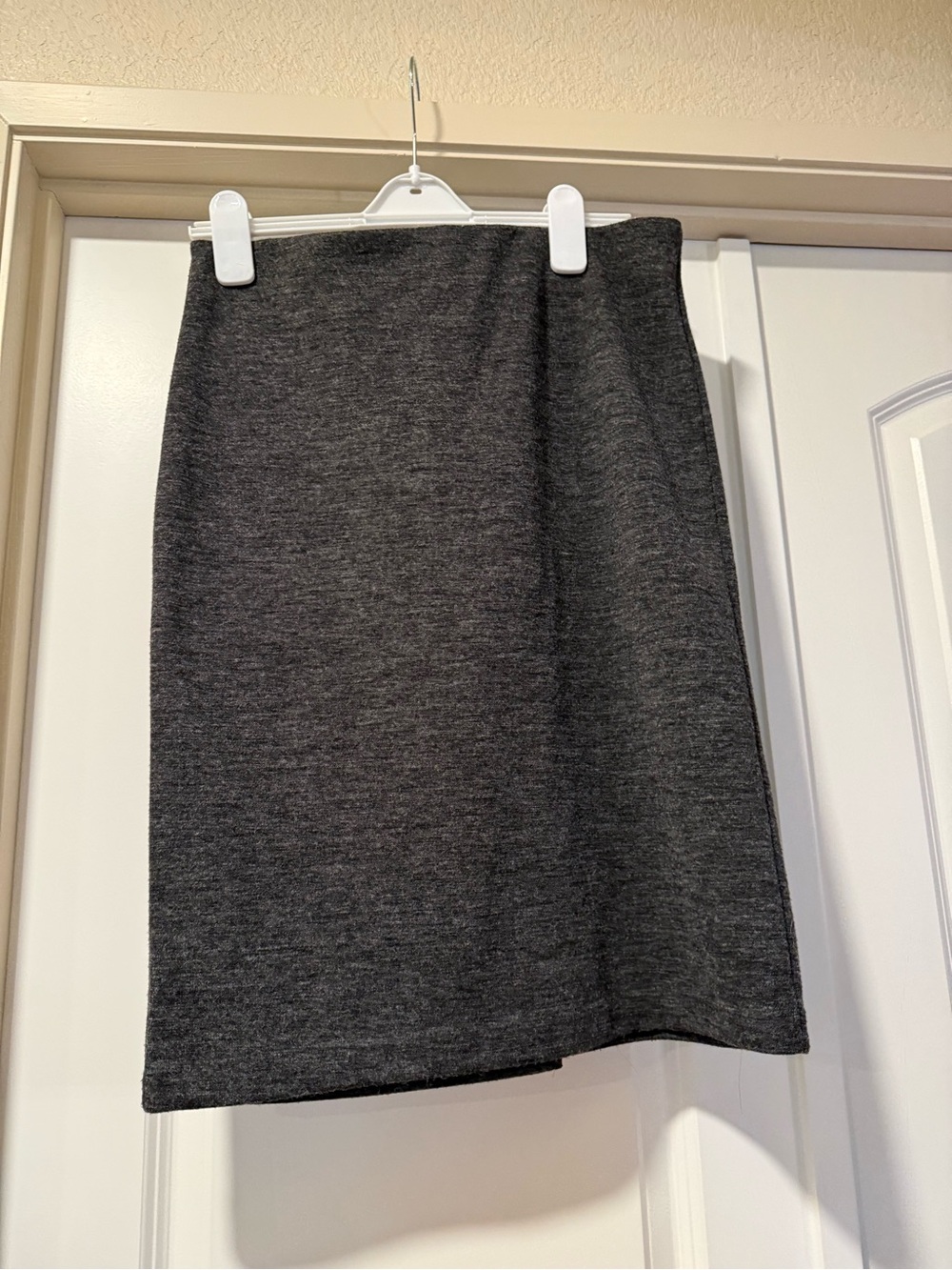 Ann Taylor Factory Dark Gray Pencil Skirt Size M